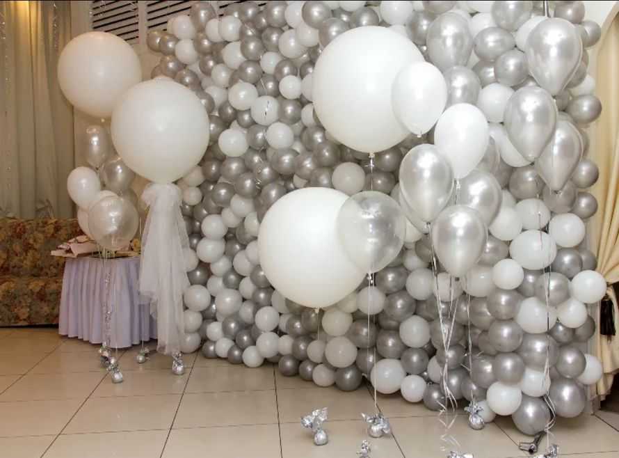 Стенка из шаров. Украшение шарами на свадьбу. Украшение свадебного зала шарами. Фотозоны из воздушных шаров. Шары для украшения зала.