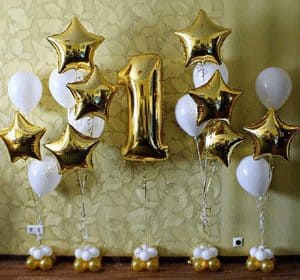Золотые фонтаны из шаров на годик ребенку , сет из 5 фонтанов
