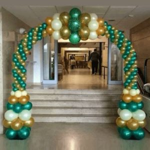 Арка из шаров зеленый-белый-золотой, 7 метров.