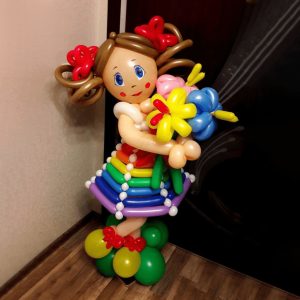 Плетёная фигура из шаров «Девочка-припевочка»*
